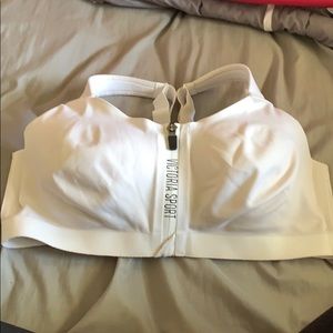 Victoria Sport Bra